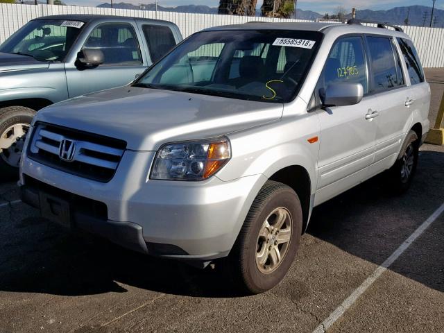 5FNYF28298B024832 - 2008 HONDA PILOT VP SILVER photo 2