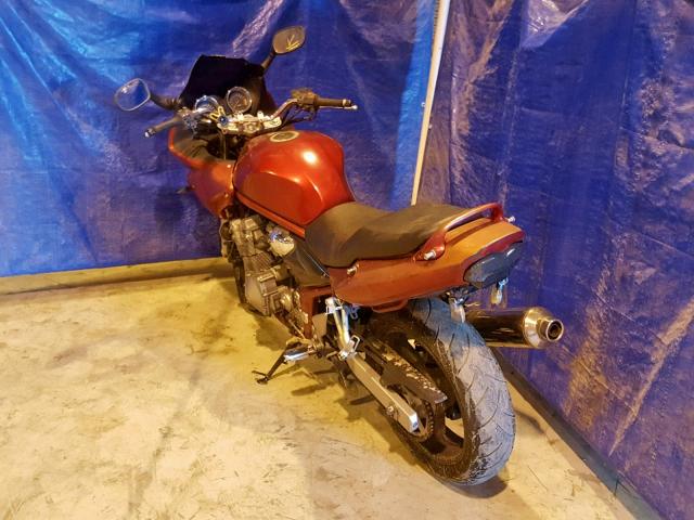 JS1GN7AA312101212 - 2001 SUZUKI GSF600 S RED photo 3