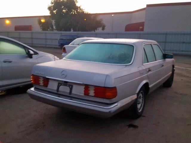 WDBCA32A0EA078067 - 1984 MERCEDES-BENZ 380 SE GRAY photo 4