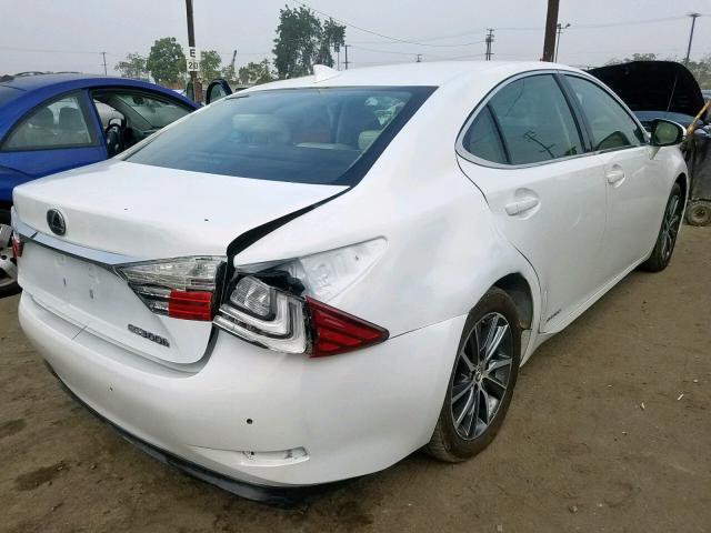 JTHBW1GG3H2145032 - 2017 LEXUS ES 300H WHITE photo 4