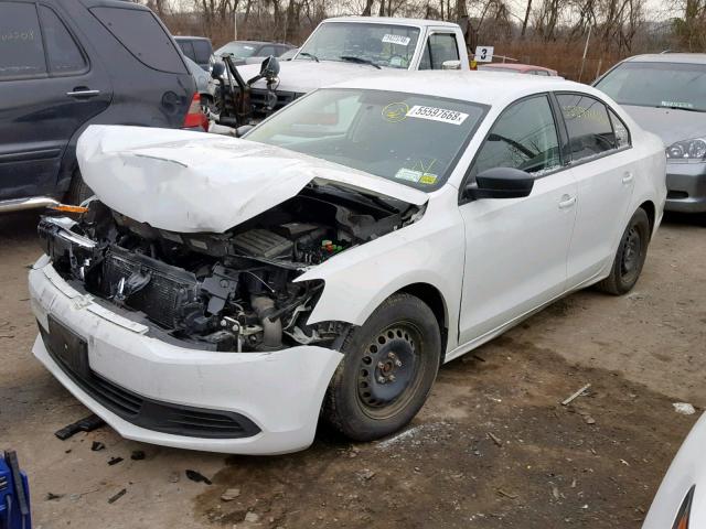 3VW2K7AJ4EM445099 - 2014 VOLKSWAGEN JETTA BASE WHITE photo 2