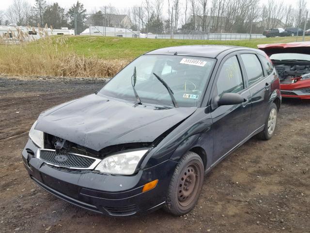 1FAFP37N17W331059 - 2007 FORD FOCUS ZX5 BLACK photo 2