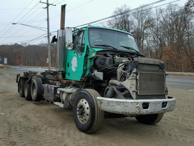 2FZMAZCV55AU00953 - 2005 STERLING TRUCK LT 9500 GREEN photo 1