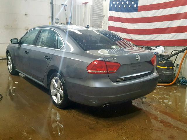 1VWBP7A32DC074544 - 2013 VOLKSWAGEN PASSAT SE GRAY photo 3