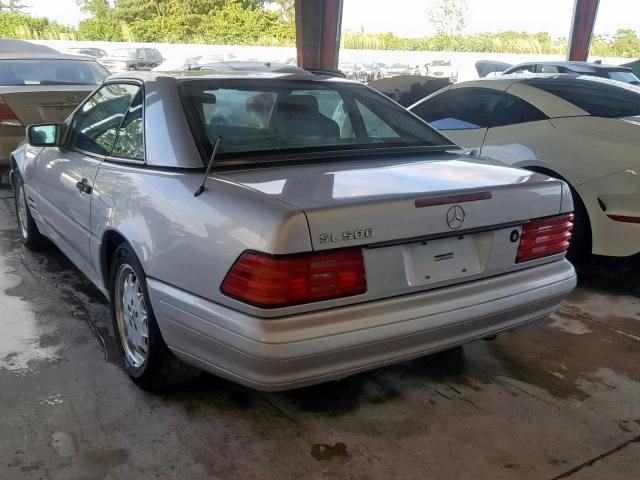 WDBFA67F5WF161582 - 1998 MERCEDES-BENZ SL 500 SILVER photo 3