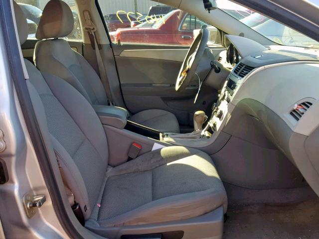 1G1ZB5E10BF154751 - 2011 CHEVROLET MALIBU LS ვერცხლისფერი ფოტო 5
