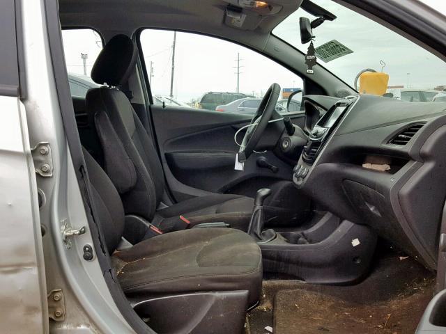 KL8CA6SA5HC743856 - 2017 CHEVROLET SPARK LS SILVER photo 5