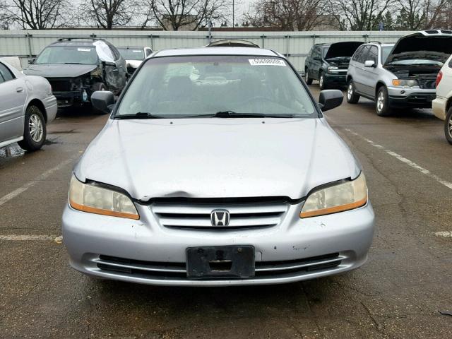 1HGCF86621A036484 - 2001 HONDA ACCORD VAL GRAY photo 9