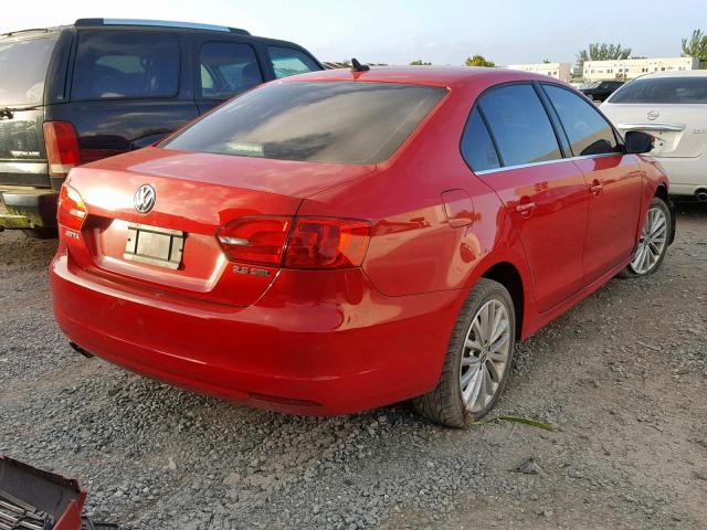 3VWLX7AJ3CM301708 - 2012 VOLKSWAGEN JETTA SEL RED photo 4