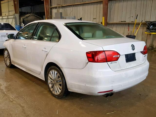 3VWLX7AJ5BM099839 - 2011 VOLKSWAGEN JETTA SEL WHITE photo 3