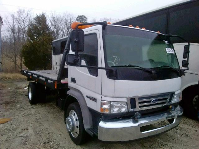 3FRLL45Z18V041049 - 2008 FORD LOW CAB FO WHITE photo 1