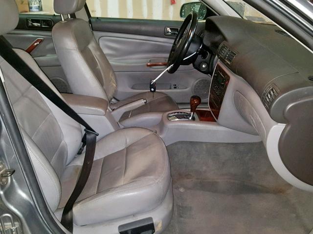 WVWYH63B84E034305 - 2004 VOLKSWAGEN PASSAT GLX 灰色 照片 5