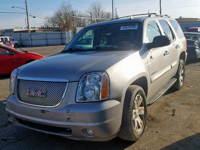 1GKFK13087J387279 - 2007 GMC YUKON BEIGE photo 2