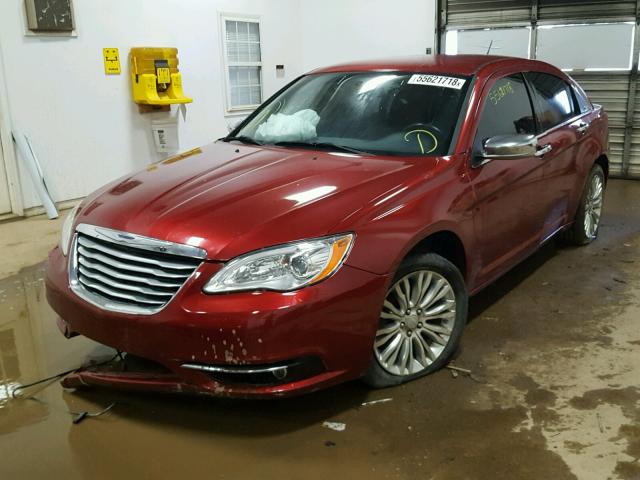 1C3CCBCB7CN230112 - 2012 CHRYSLER 200 LIMITE RED photo 2