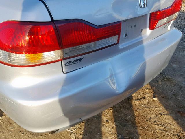 1HGCF86652A031216 - 2002 HONDA ACCORD VAL SILVER photo 9