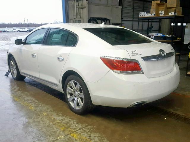 1G4GC5E31DF160134 - 2013 BUICK LACROSSE WHITE photo 3