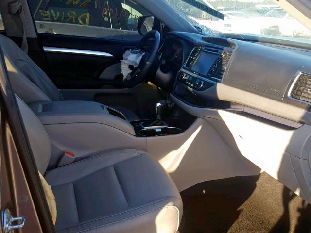 5TDJKRFH0GS242701 - 2016 TOYOTA HIGHLANDER ნაცრისფერი ფოტო 5