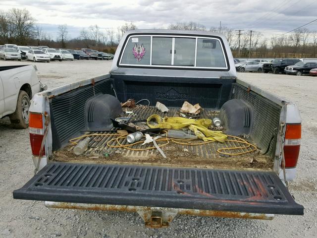 JT4VN13G9N5085758 - 1992 TOYOTA PICKUP 1/2 GRAY photo 6