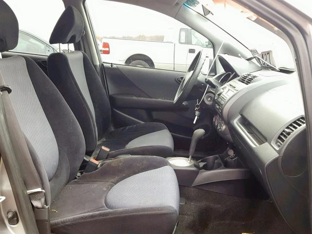 JHMGD38487S007111 - 2007 HONDA FIT GRAY photo 5