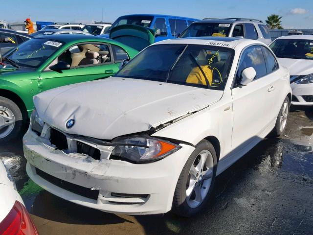 WBAUP9C56AVF49408 - 2010 BMW 128 I WHITE photo 2