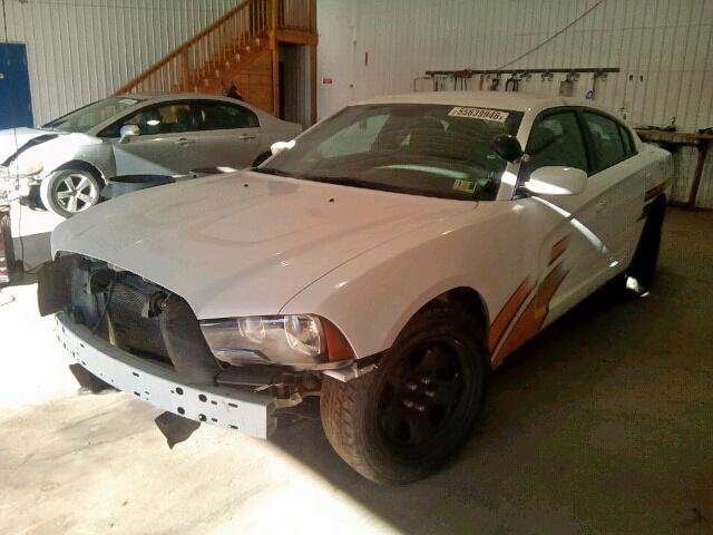 2C3CDXAT7EH367956 - 2014 DODGE CHARGER PO WHITE photo 2