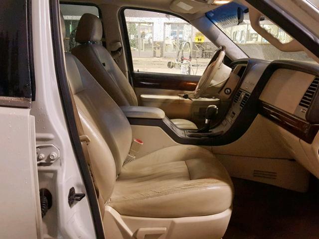 5LMEU78H03ZJ11654 - 2003 LINCOLN AVIATOR 白色 照片 5