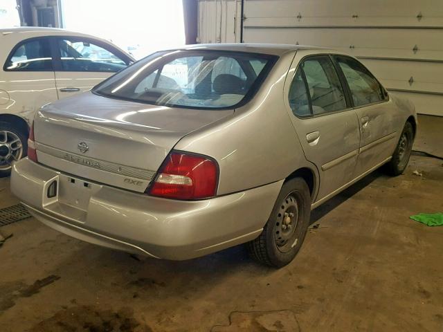 1N4DL01D0YC205943 - 2000 NISSAN ALTIMA XE SILVER photo 4