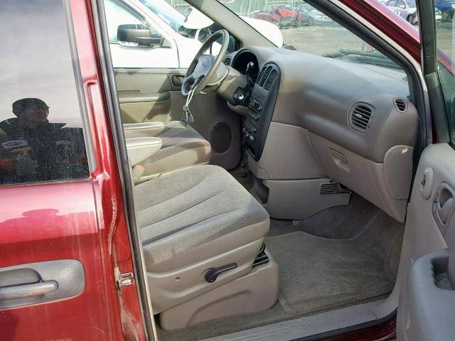 1C8GJ25392B580154 - 2002 CHRYSLER VOYAGER BURGUNDY photo 5