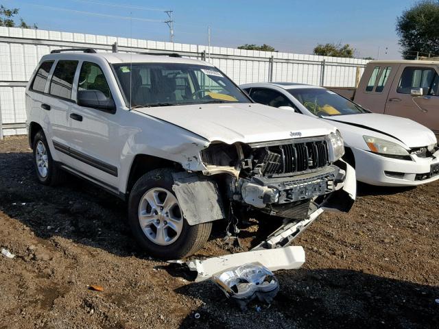 1J4GS48K45C695217 - 2005 JEEP GRAND CHER WHITE photo 1