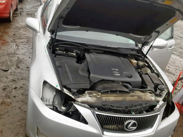 JTHCK262182025760 - 2008 LEXUS IS 250 SILVER photo 7