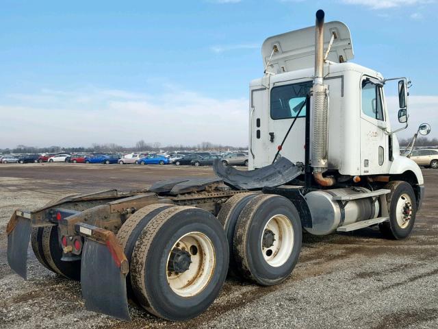 1FUJF0CV97LW72392 - 2007 FREIGHTLINER COLUMBIA 1 WHITE photo 4