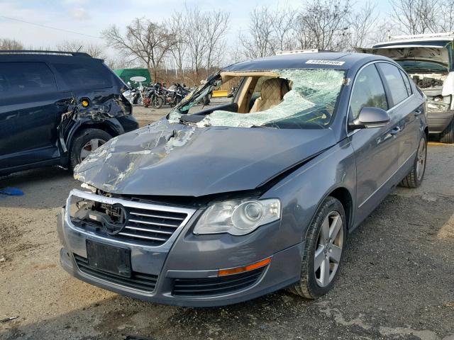 WVWAK73CX8P092184 - 2008 VOLKSWAGEN PASSAT KOM GRAY photo 2