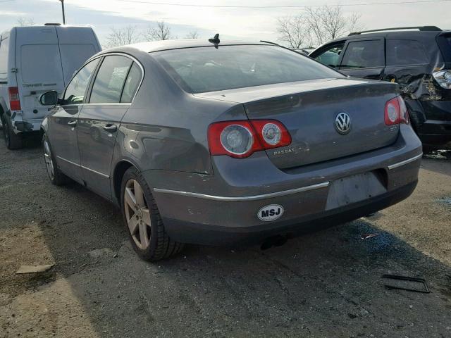 WVWAK73CX8P092184 - 2008 VOLKSWAGEN PASSAT KOM GRAY photo 3