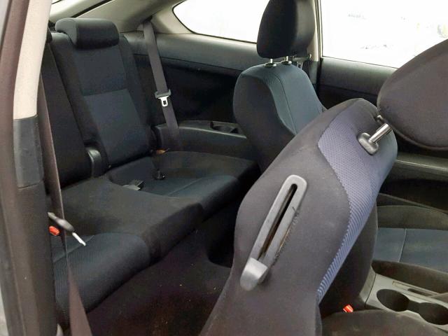 JTKDE177X50045653 - 2005 TOYOTA SCION TC Gümüş foto 6