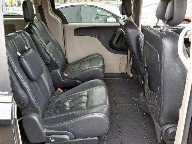 2C4RC1BG9DR630111 - 2013 CHRYSLER TOWN & COU BLACK photo 6