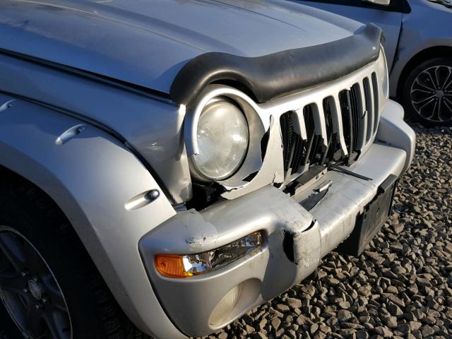 1J4GL38KX3W537662 - 2003 JEEP LIBERTY RE SILVER photo 9