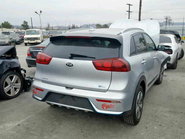 KNDCM3LD6J5187783 - 2018 KIA NIRO LX SILVER photo 4