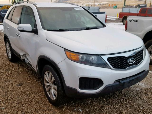 5XYKT4A29BG059648 - 2011 KIA SORENTO BA WHITE photo 1