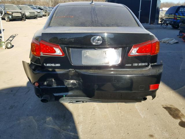 JTHCK262X92030893 - 2009 LEXUS IS 250 BLACK photo 9