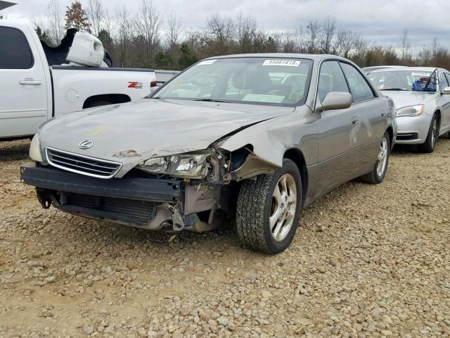 JT8BF28G7Y0243142 - 2000 LEXUS ES 300 GRAY photo 2