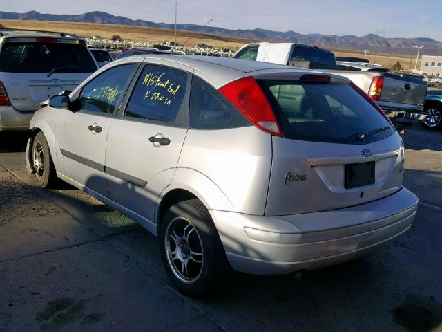 3FAFP37333R132428 - 2003 FORD FOCUS ZX5 SILVER photo 3