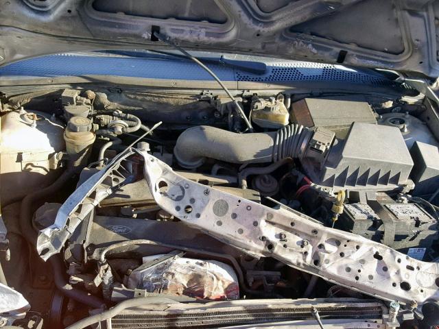 3FAFP37333R132428 - 2003 FORD FOCUS ZX5 SILVER photo 7