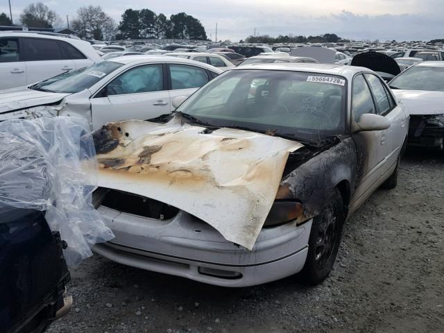 2G4WB55K3Y1307816 - 2000 BUICK REGAL LS WHITE photo 2