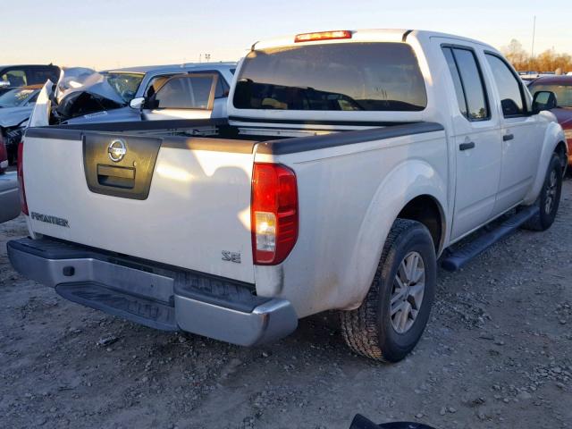 1N6AD07U77C408390 - 2007 NISSAN FRONTIER C WHITE photo 4