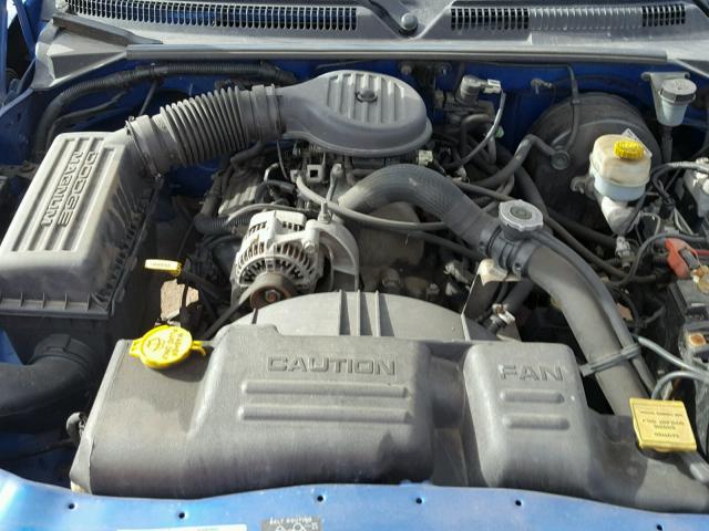 1B7GG22XXYS615915 - 2000 DODGE DAKOTA BLUE photo 7