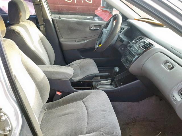 1HGCF86671A103953 - 2001 HONDA ACCORD VAL SILVER photo 5