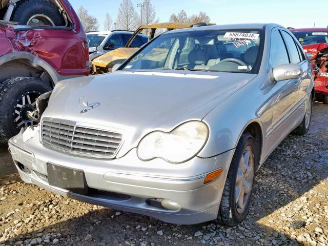 WDBRF61JX3E013697 - 2003 MERCEDES-BENZ C 240 SILVER photo 2