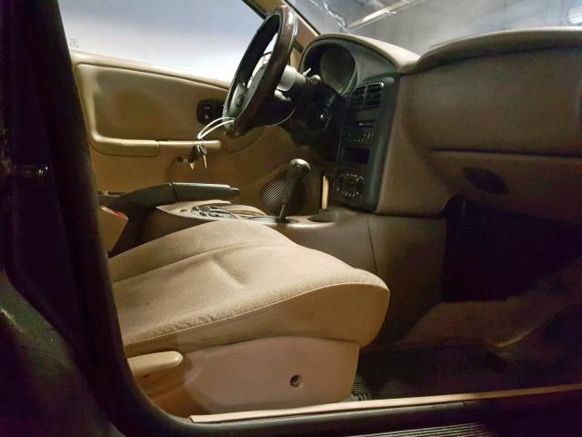 1G8ZH52832Z148135 - 2002 SATURN SL1 BEIGE photo 5