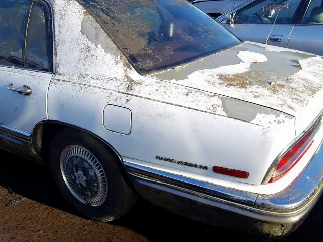 1G4CU5215RH603234 - 1994 BUICK PARK AVENU WHITE photo 9