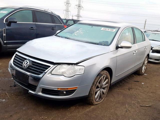 WVWJK7AN5AE137974 - 2010 VOLKSWAGEN PASSAT KOM SILVER photo 2